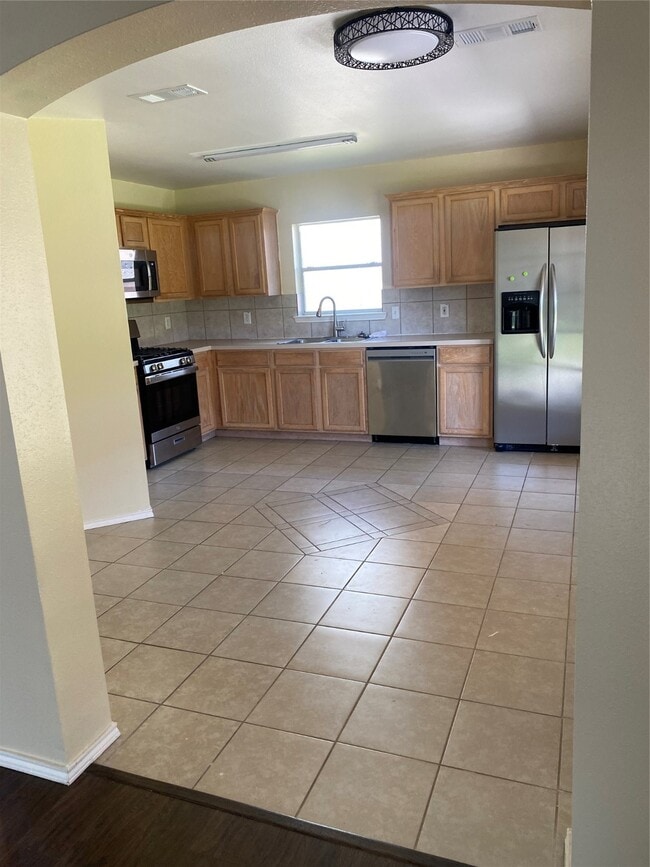 Building Photo - 16631 Spring Glade Dr