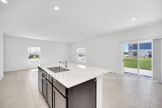 Building Photo - 2209 Aquifer Ln