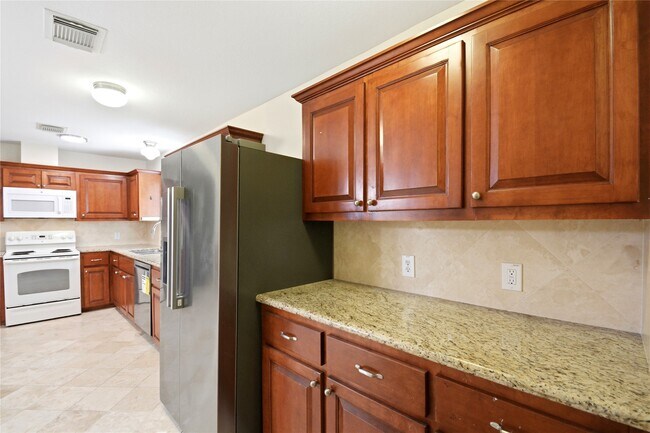 Building Photo - 1702 Fantasy Woods Dr