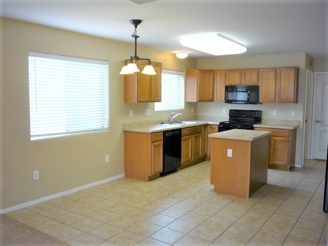 Building Photo - 989 E Stronghold Canyon Ln