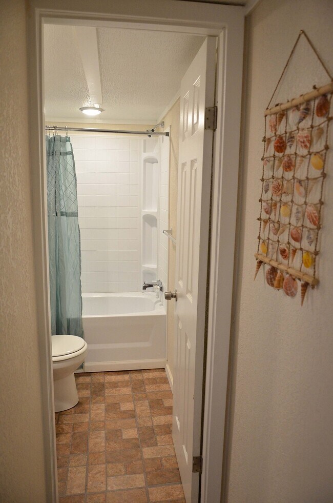 Building Photo - 10512 County Road 1020