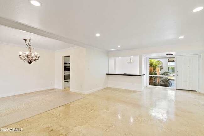 Building Photo - 2614 E Osborn Rd