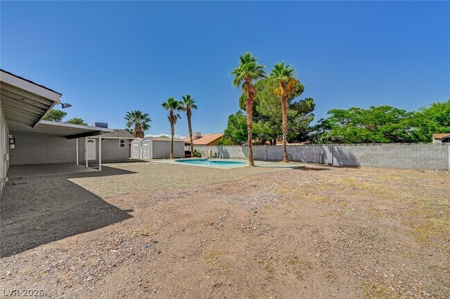 Building Photo - 1580 Quarter Horse Dr