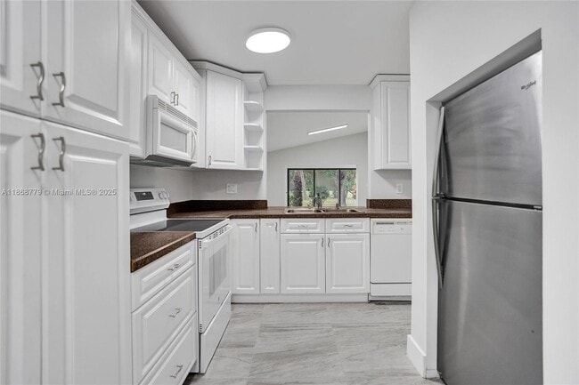 Building Photo - 3821 Arelia Dr