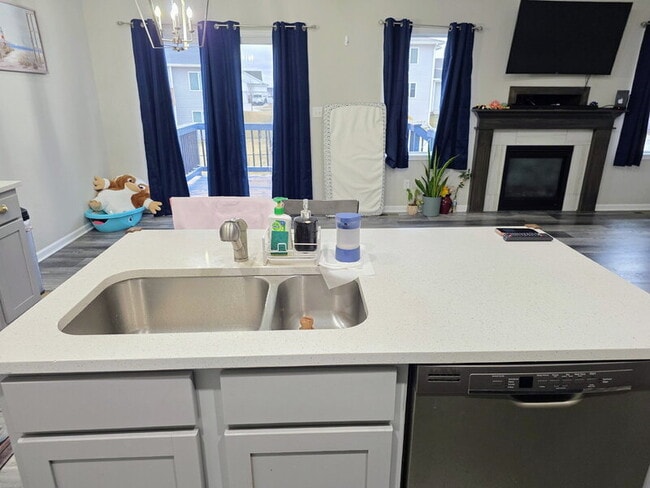 Building Photo - 950 8th St