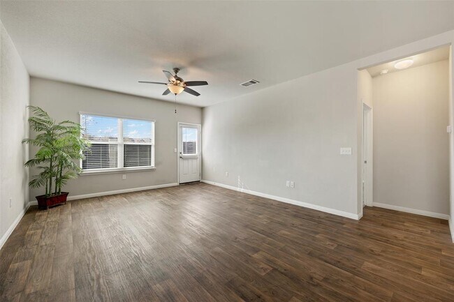 Building Photo - 128 Presidential Path