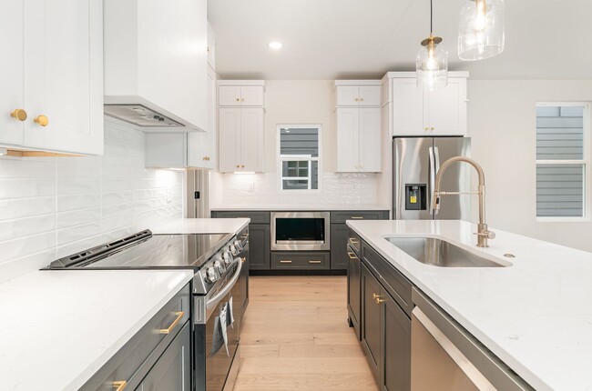 Building Photo - New Build in West Nashville