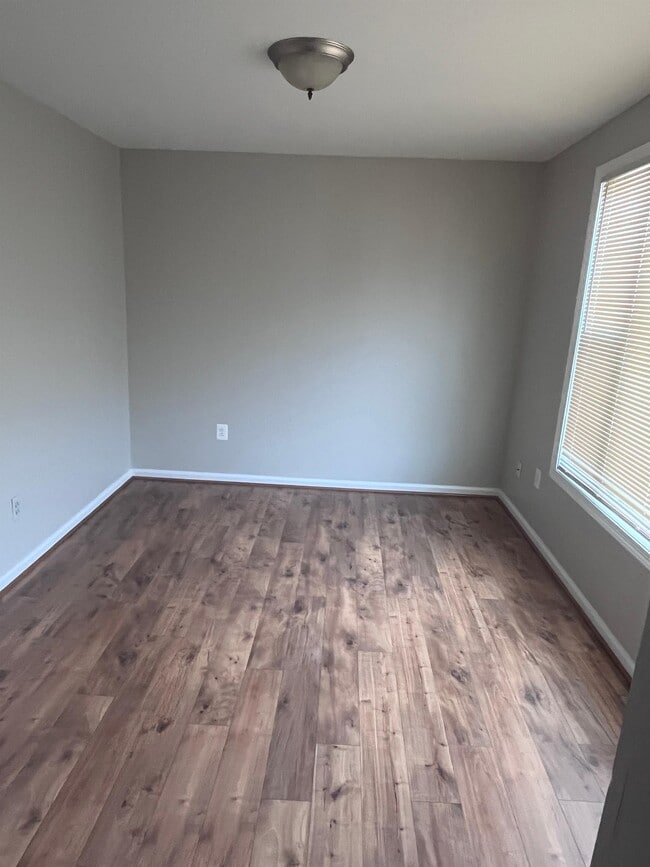 Building Photo - 1761 Addison Rd S