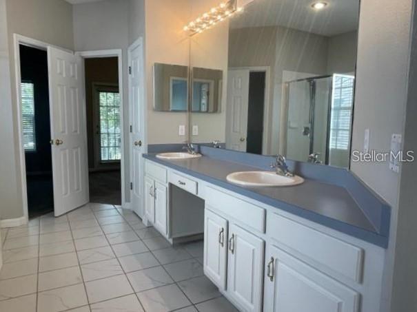 Building Photo - 809 Veranda Pl