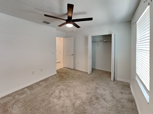 Building Photo - 1918 Birnham Wood Bnd