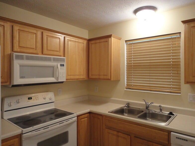 Building Photo - 8510 Ethan Ct