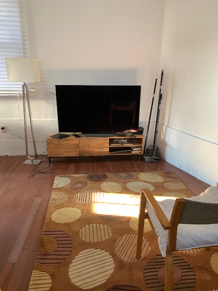 Building Photo - 2849 Broadway St