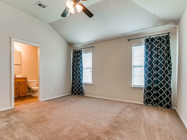Building Photo - 3 Bed/2 Bath in Sonador of Montague Subdivision - Deer Creek Schools