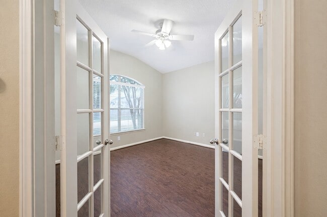 Building Photo - 2614 Orchard Creek Ln