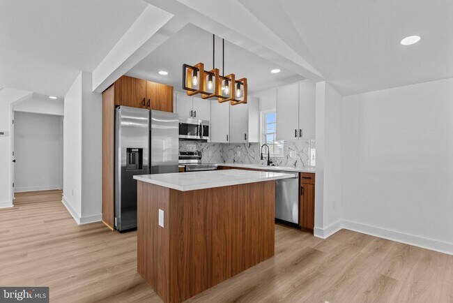 Building Photo - 139 Ivy Hill Rd