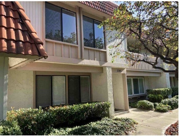 Building Photo - 2746 Via Tulipan