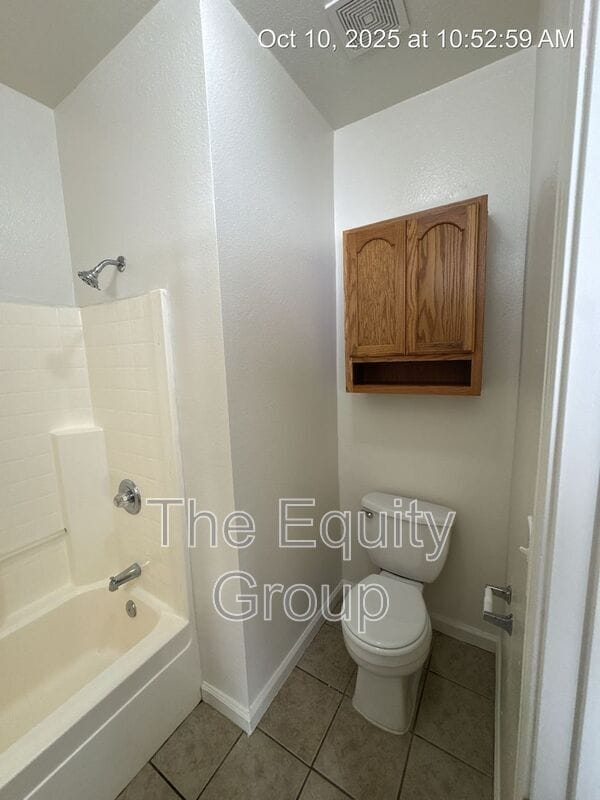 Building Photo - 2924 S Sallee Ct