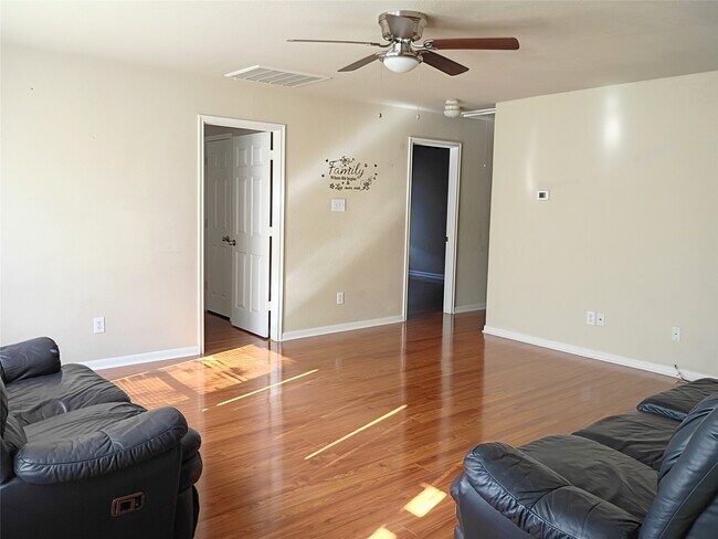 Building Photo - 11523 Coppermeade Ct