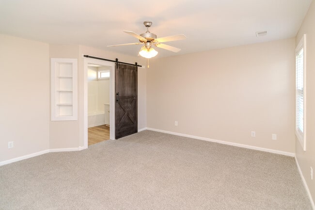 Building Photo - 188 Blue Heron Pl