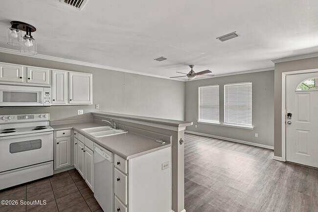 Building Photo - 413 Palmetto St