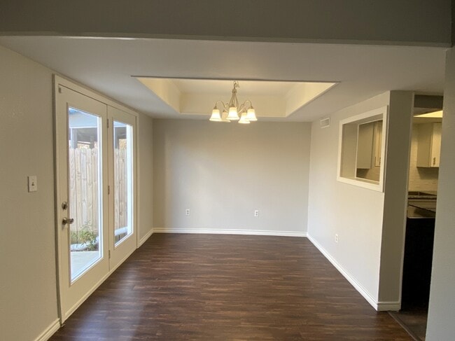 Building Photo - 9107 E 69th Pl