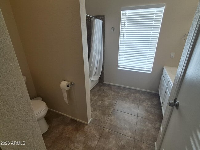 Building Photo - 13812 S 36th Way