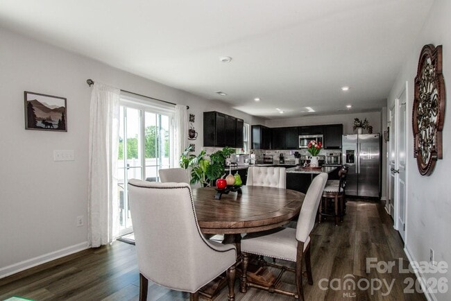 Building Photo - 177 Crownpiece St