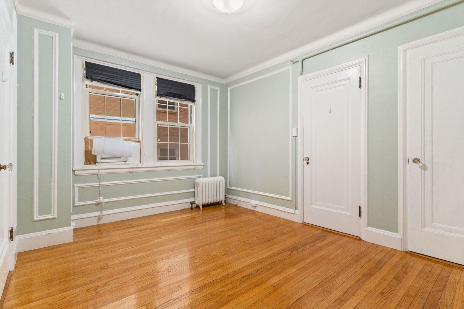 Building Photo - 1450 Beacon St
