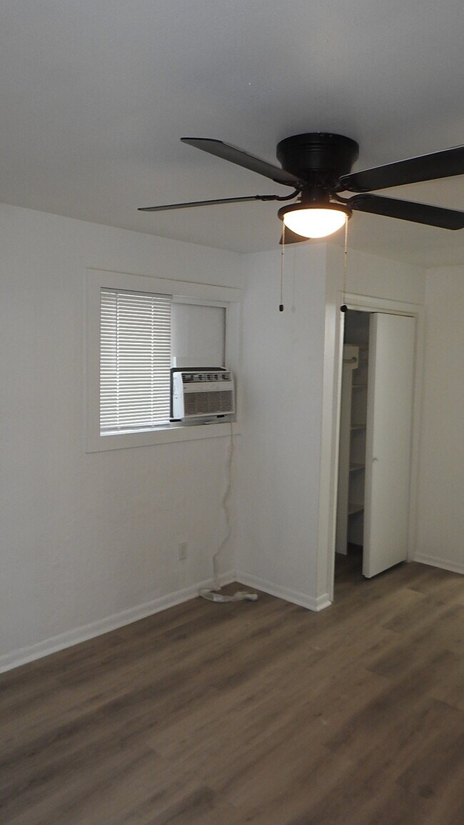 Building Photo - Cozy 1 bedroom and 1 bath Duplex located on Maier Dr in Belton