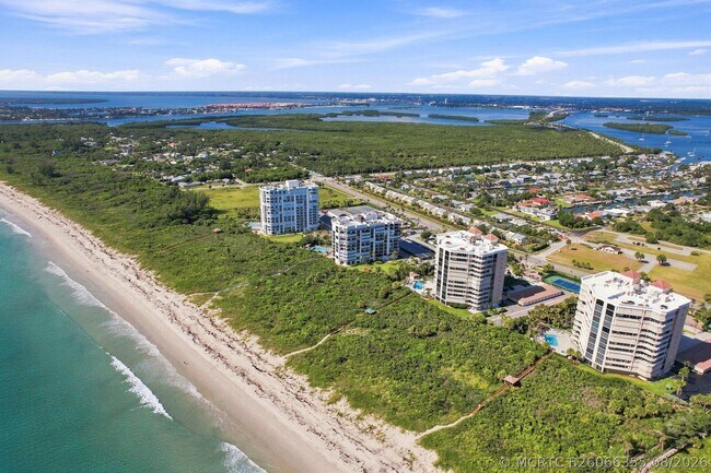 Building Photo - 2800 N Hwy A1A