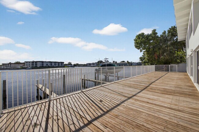 Building Photo - 624 Southwind Cir