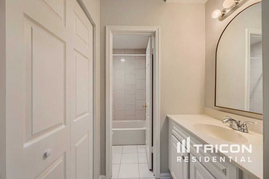 Building Photo - 337 Wye Mill Ct