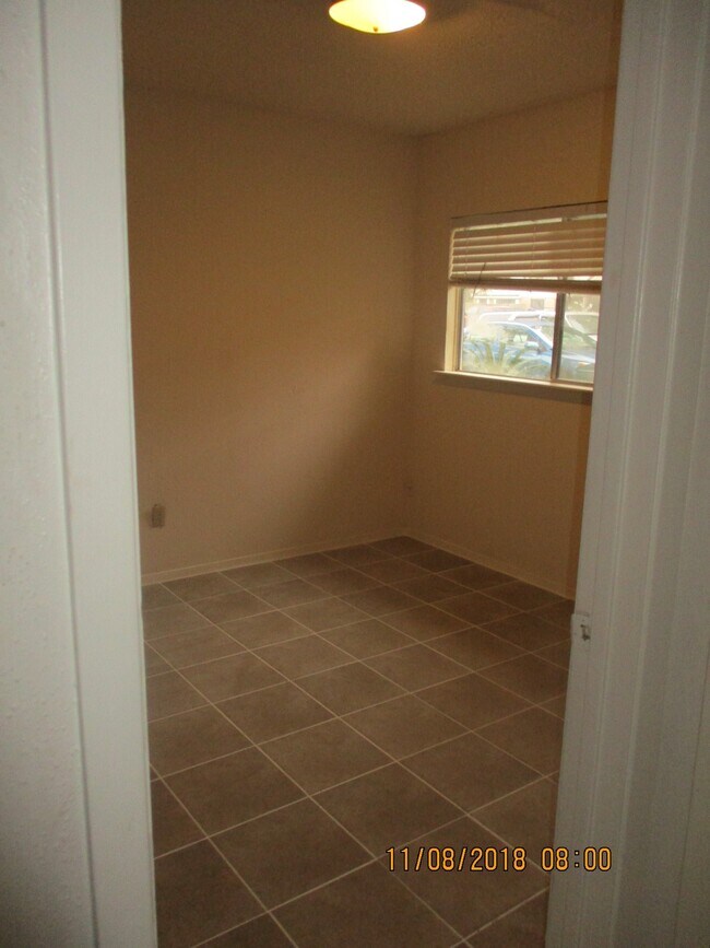 Building Photo - 4311 Daisy Meadow Dr