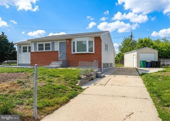Building Photo - 361 David Hall Rd