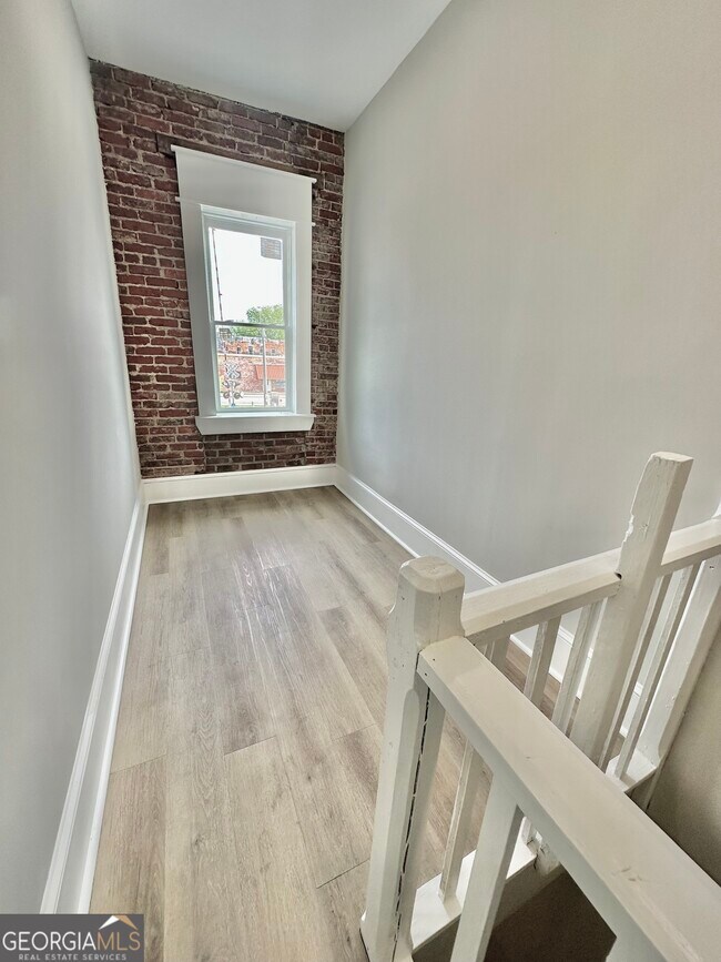 Building Photo - 14 W Alabama St