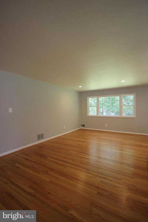 Building Photo - 2391 Cedar Ln
