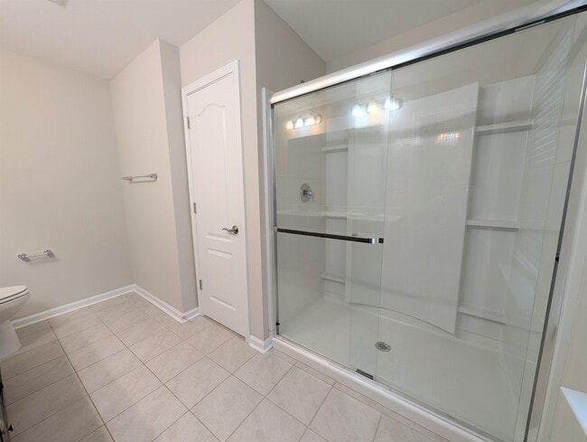 Building Photo - 129 Goldenrod Cir