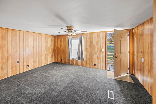 Building Photo - 4220 State Rd J