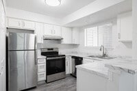 Interior Photo - Osprey on the Bluffs