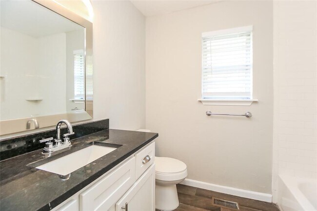 Building Photo - 13341 NW 84th St