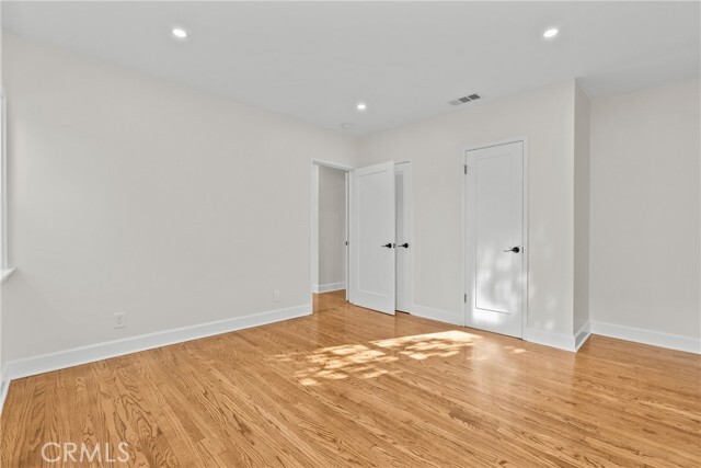 Building Photo - 624 N Hagar St