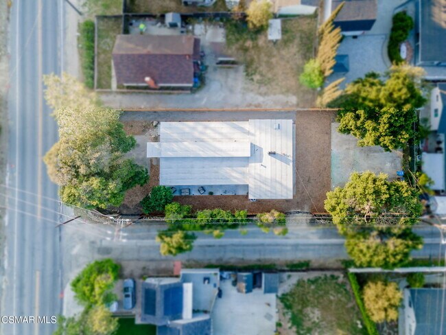 Building Photo - 1411 Ojai Rd