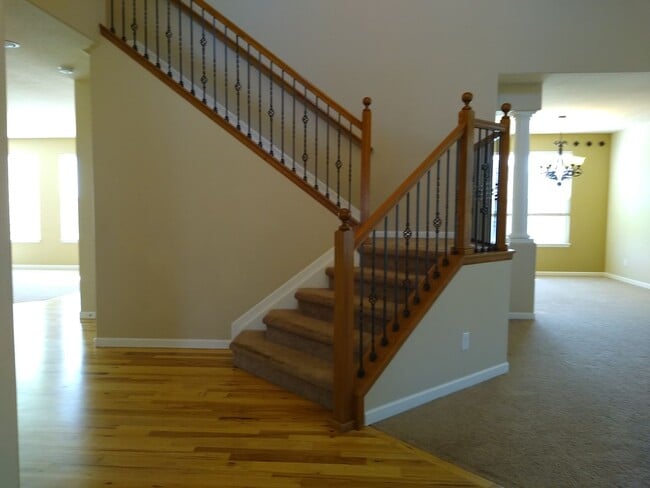Building Photo - Absolutely Stunning West Arvada/Golden Gem...