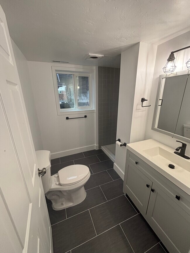 Building Photo - 7734 S 1100 E