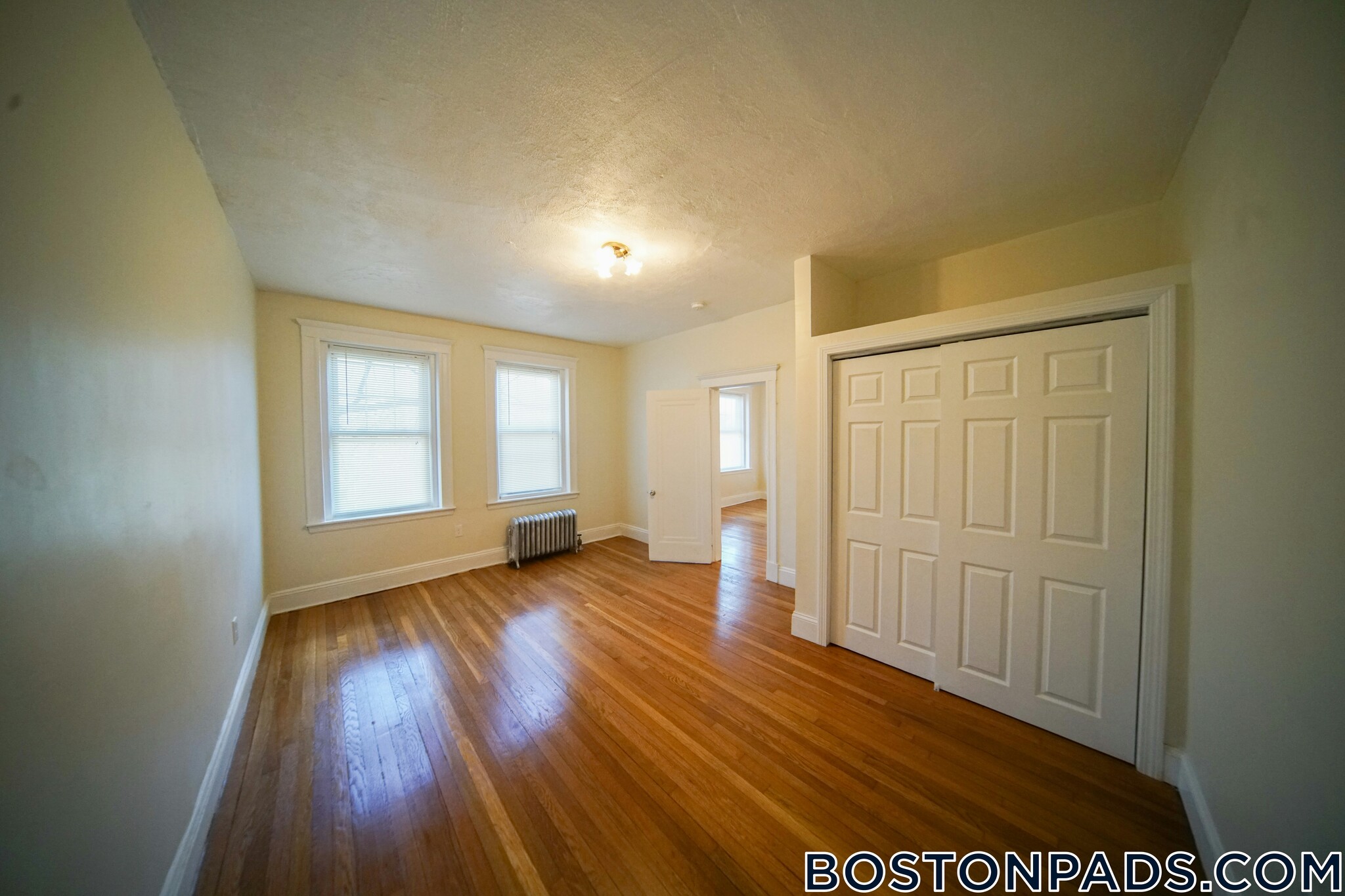 Building Photo - 726 Washington St