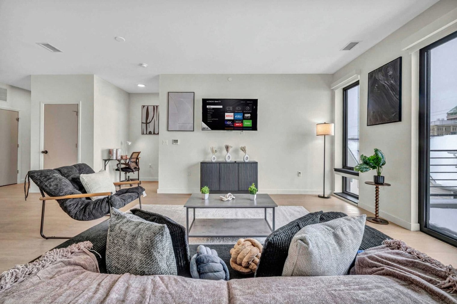 Building Photo - 2189 Cornell Rd