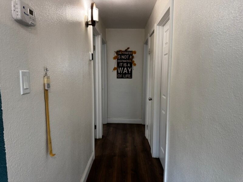 Building Photo - 2120 Kinsington St