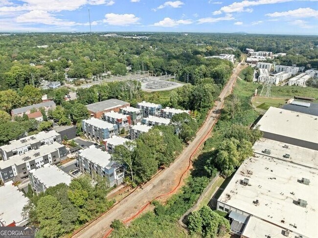 Building Photo - 395 Pratt Dr SE