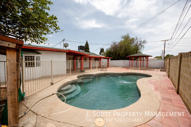 Building Photo - 3508 W Orchid Ln
