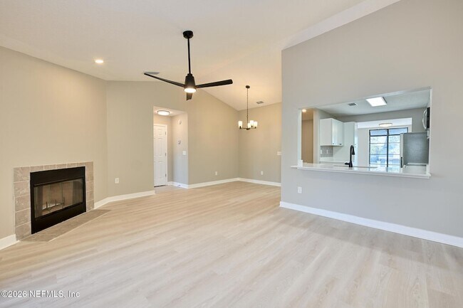 Building Photo - 225 Cranes Lake Dr